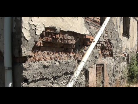 ავარიული კორპუსები და უკანონო მიშენებები გორში