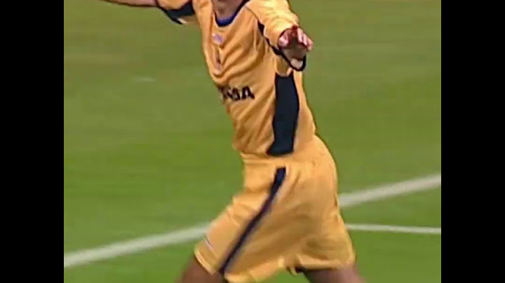 Roy Makaay vs FC Bayern München