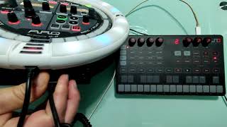 Using Zoom Arq 48 without the rim - playing the notes with Ik Uno synth test Midi In