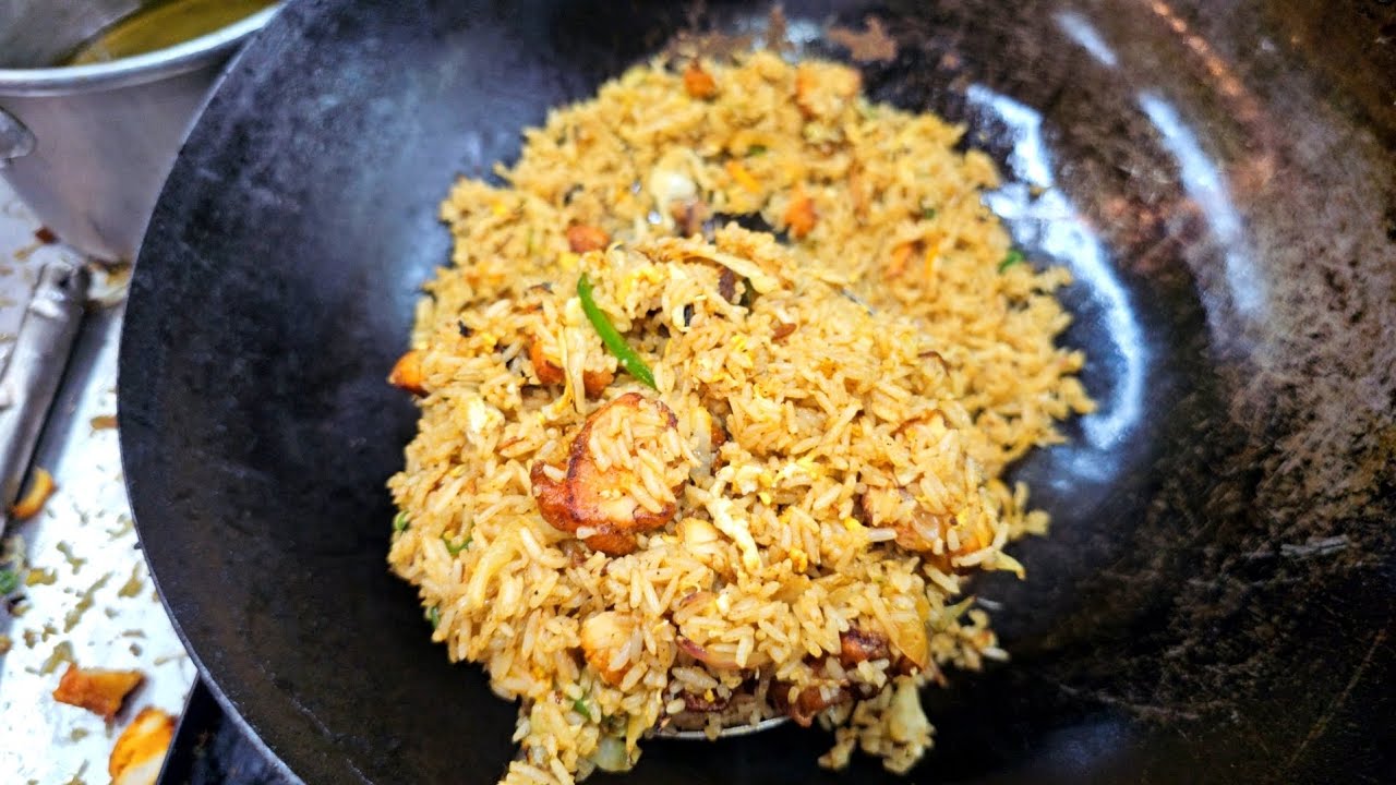 South Indian street food chicken fried rice with vendor tips👌😋👍 - YouTube