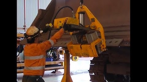 Safety MITS Dozer and Grader Cutting Edge Handling System