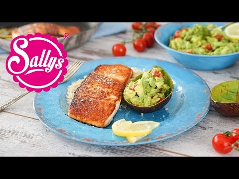 15 Minuten Rezept: Lachs mit Avocadosalsa und Naturreis / Sallys Welt. 