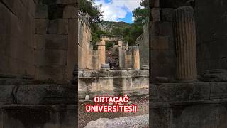 Sanki Geçmişin Kapısı Hiç Kapanmamış Gibi