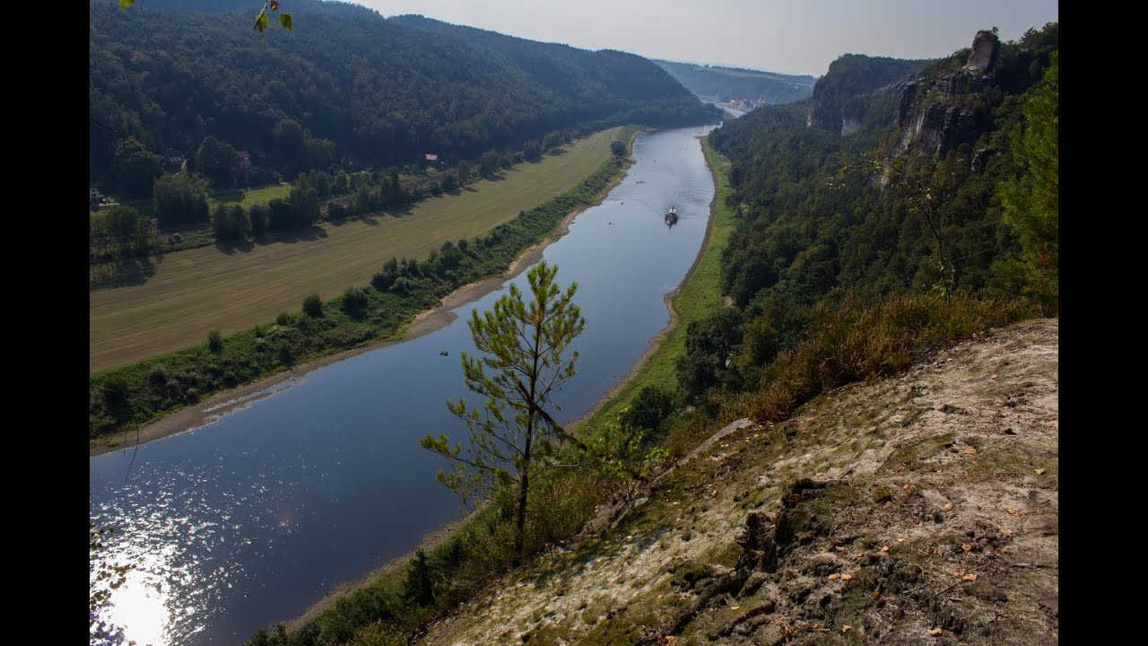 Day cycle trek in Elberadweg : (Reinhardtsdorf-Schöna to Dresden)