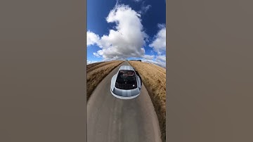 Thumbnail of Everybody Loves The Sunshine 🌞 #shorts #porsche911