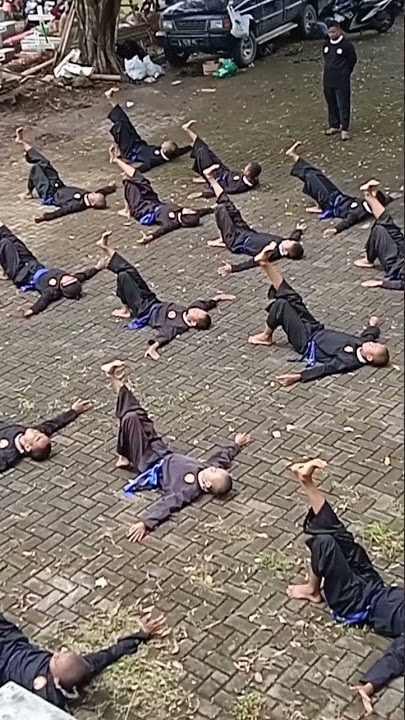 Jatuh Belakang