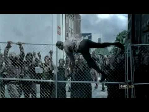 The Walking Dead: Zombies Get Crunk