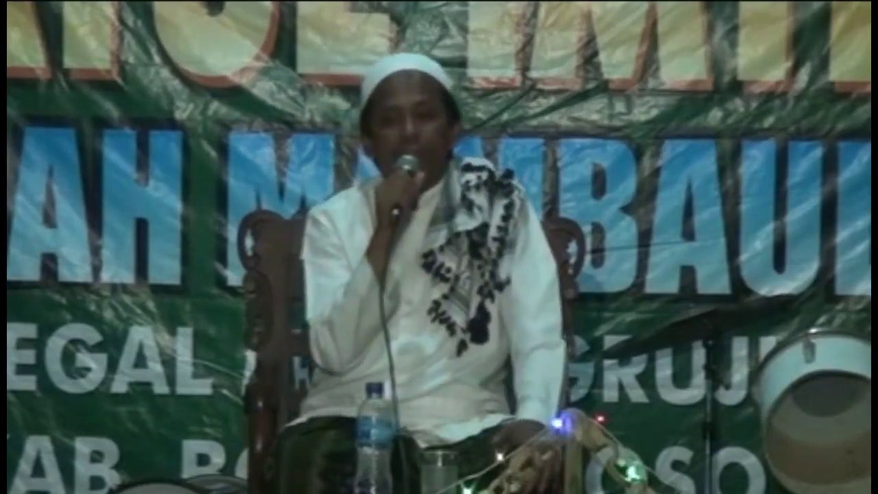 Ceramah Agama  KH  Rofiqi keluarga besar pp. AL UTSMANI Beddian, bahasa madura.