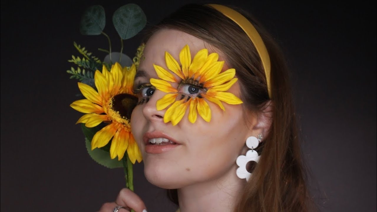 “Transforming my model into a true 60s flower-child 🌼✨