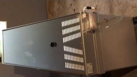 QUV  ACCELERATED WEATHERING TESTER