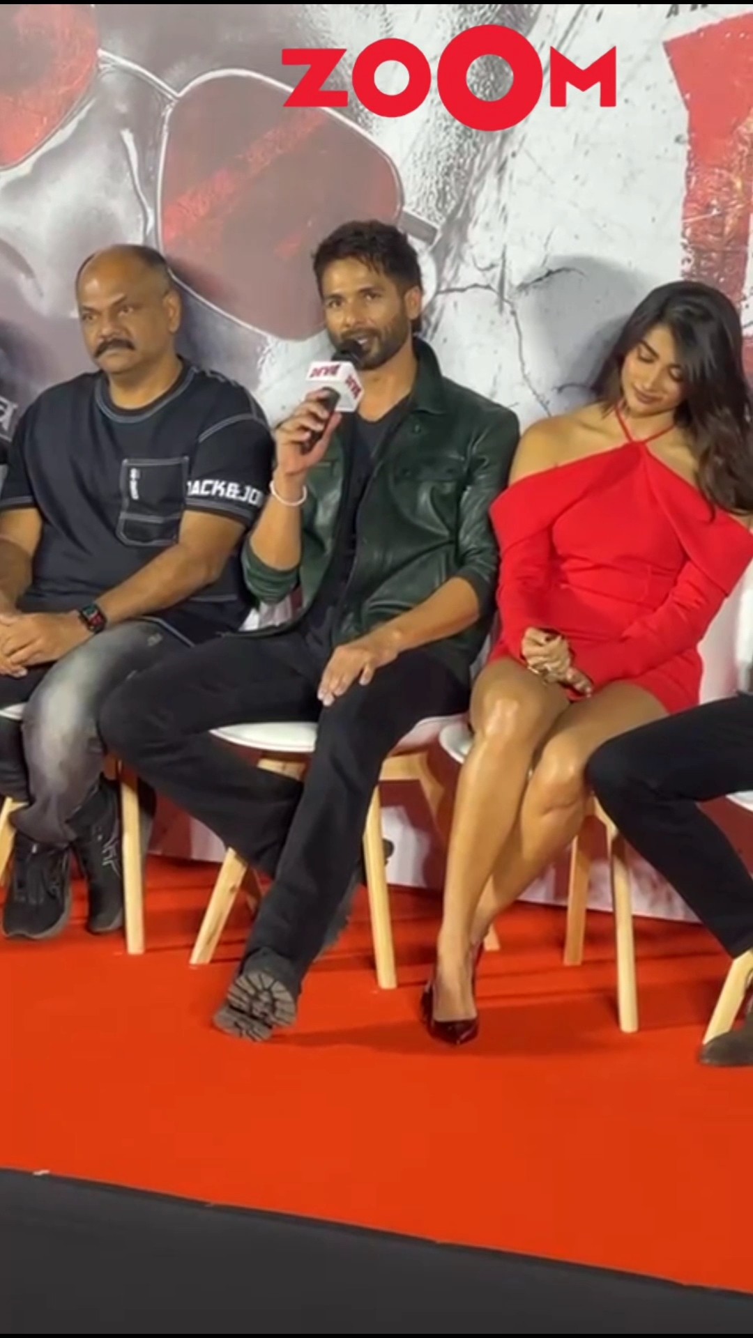 Shahid Kapoor REACTS to STABBING incident on Saif Ali Khan #shahidkapoor #saifalikhan #shorts