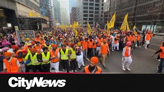 Massive Khalsa Day parade returns to downtown Toronto