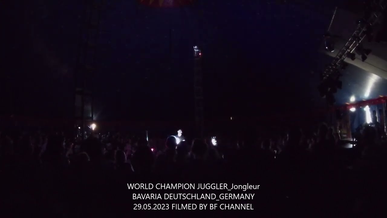 WORLD CHAMPION JUGGLER - JUGGLING CLUBs | GERMANY