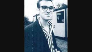 Morrissey - Something Is Squeezing My Skull