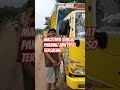macetnya sengat panjang ada Fuso terguling #fuso6x4 #macettotal #truck #trukpasir #macetpanjang