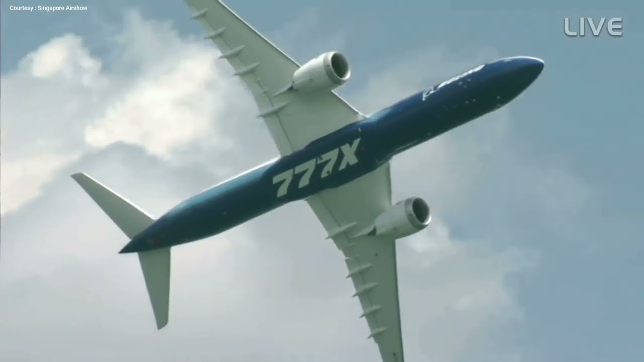 Boeing 777x in action at Singapore airshow 2022