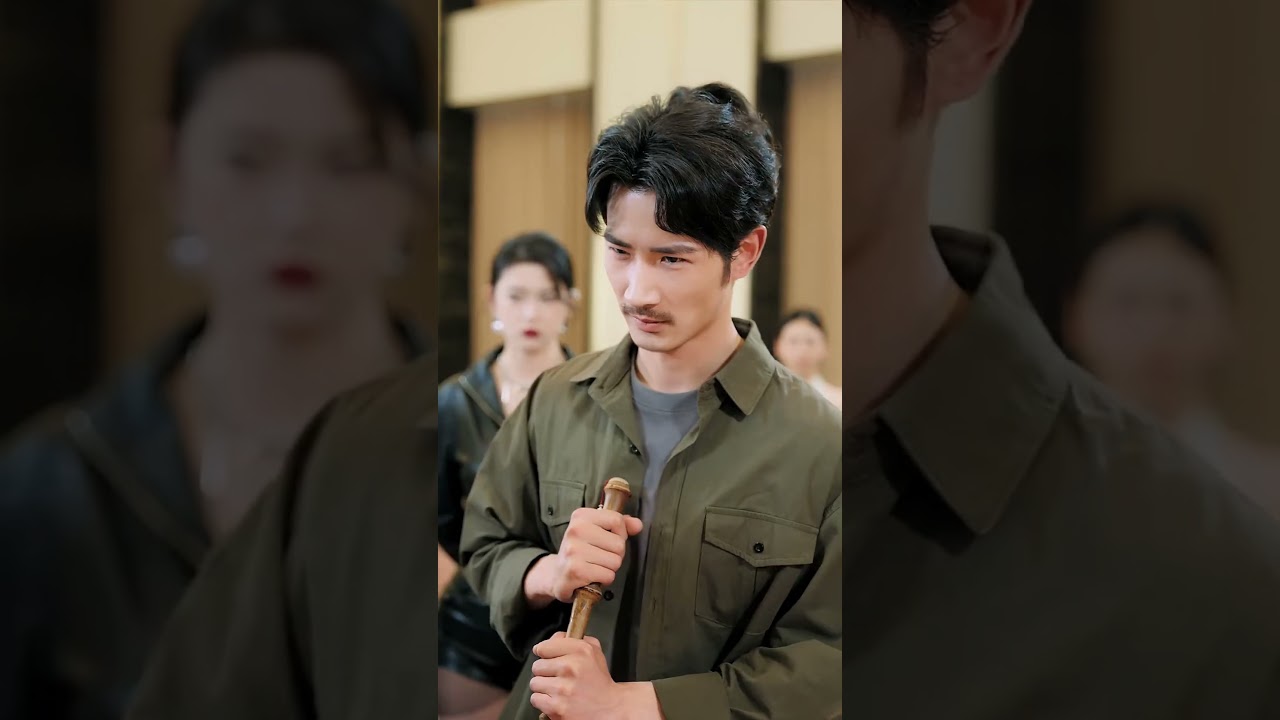 絕境透視：被背叛後的賭石逆襲