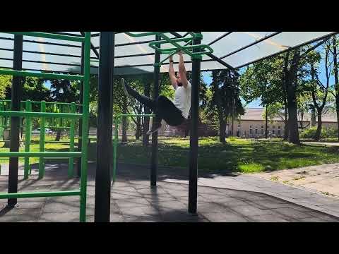 ⚡Hanging Alternating One-Leg L-Sit Hold | Quick Exercise Demo