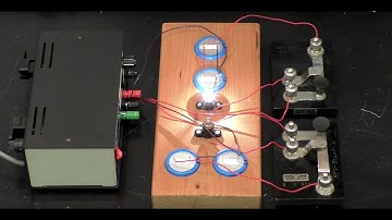 RC Circuit Demo: Series and Parallel Capacitors