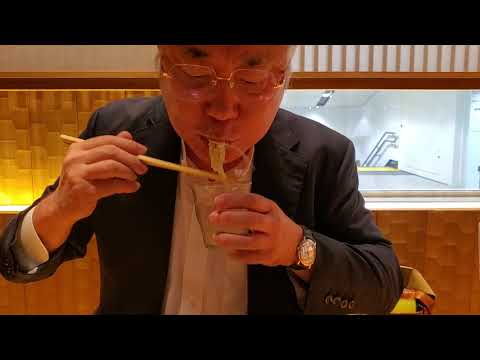 高須院長の昼飯は一分で完食