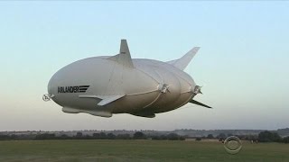 Gigantic aircraft takes historic flight