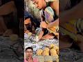 He makes round rice cakes very quickly with just simple tools. It's so efficient and amazing! #food