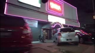 SUASANA CAFE & KARAOKE JALAN CLINCING JAKARTA UTARA