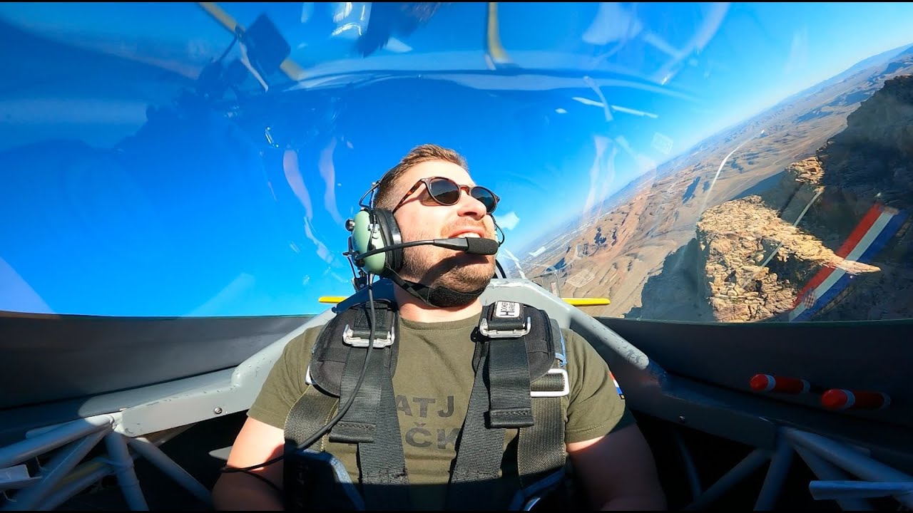 Sky Combat Ace acrobatic flight in Las Vegas over Red Rock Canyon with ...