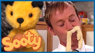Making Tasty Hot Cross Buns | The Sooty Show