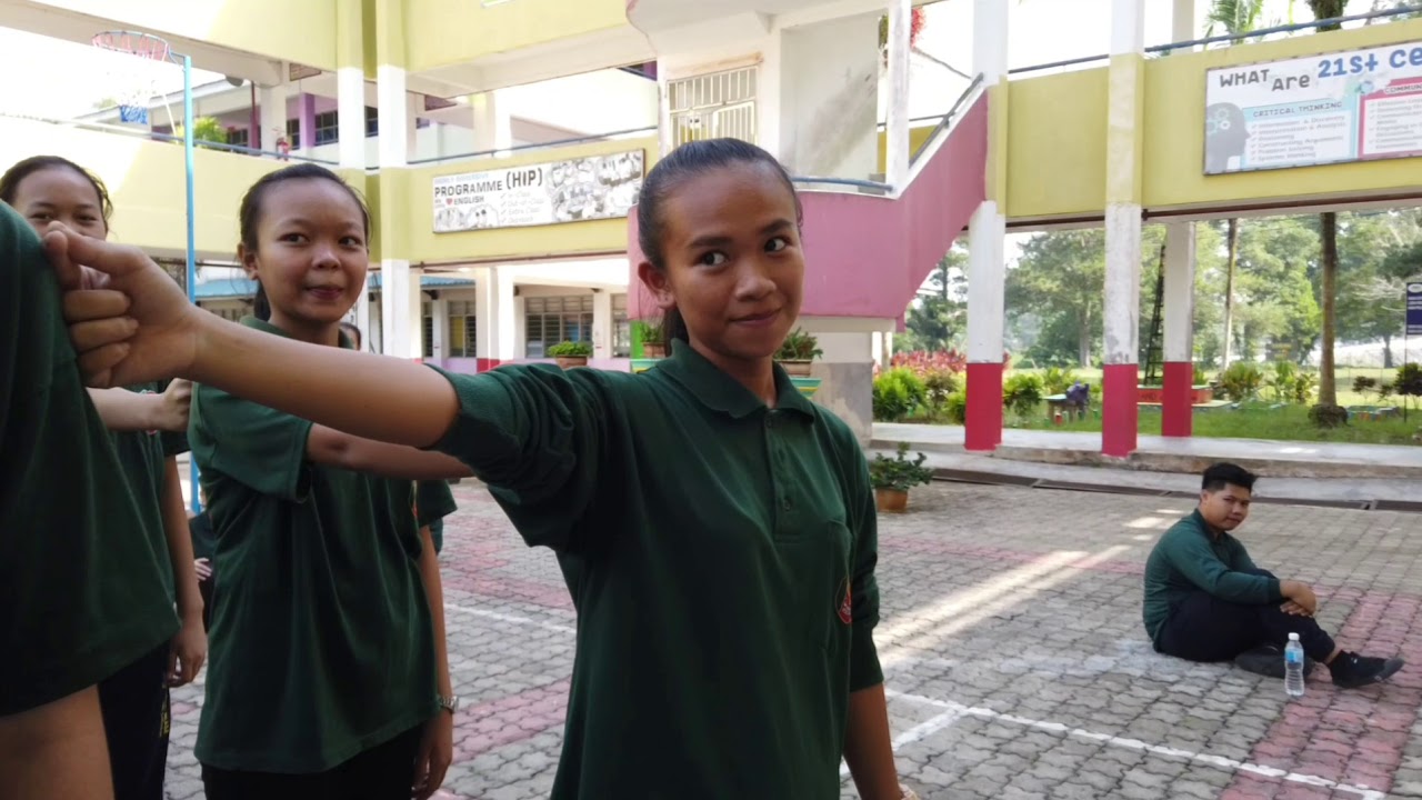 Uniform Rabu SMKRIAMFANS: Aktiviti Badan Uniform setiap hari Rabu - YouTube
