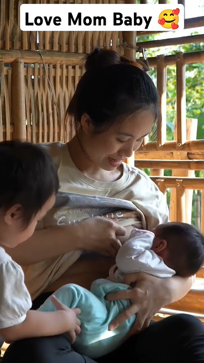 breastfeeding Mom Baby 💕 #breastfeeding #baby #breastmilk #cutebaby #subscribe #trending #shorts