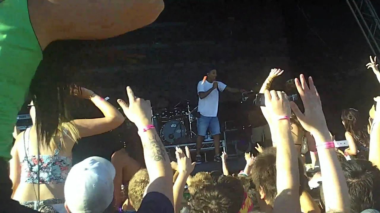 N.E.R.D - Lapdance (Live)  At Summadayze 2011 In Perth!!!!