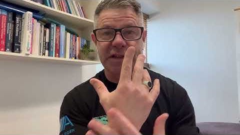 Sports massage for the extensor indicis