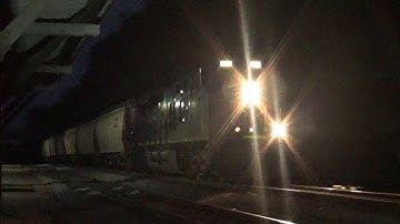 CSX ES44AH 960 w/ Sharp K5HL Leads Empty Grain G318-05 on 7/5/22