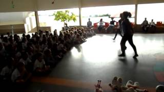 Espaço de Dança do Brooklyn em circuito escolar em Pompeia SP.