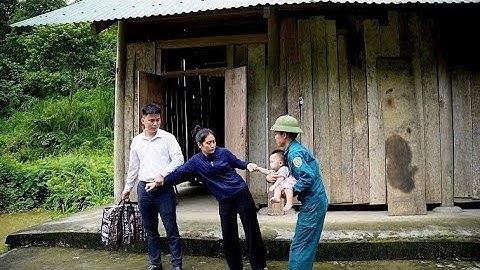 What made the CEO worried, dragged Tu Hoa away and handed the abandoned baby over to the police?
