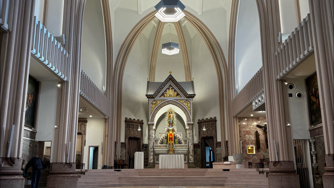 Cerkev Marije Pomočnice, Ljubljana-Rakovnik