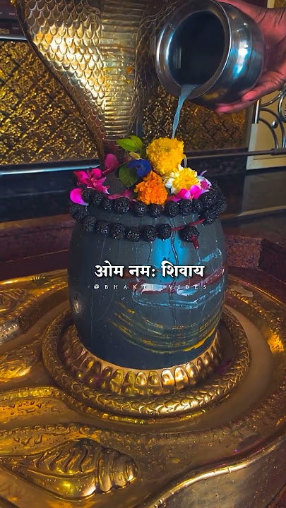 Ganga dharay shiv ganga dharay har har bhole 🔱 Mahadev status #trending #youtubeshorts