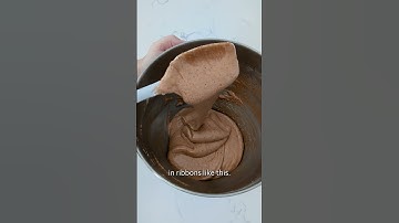 Chai Macarons for Fall | Chai Spice French Macarons | The Floral Apron