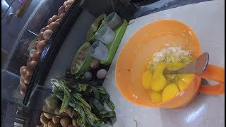 Indonesia Madura Street Food 3085 Part.1 Telor 6 Martabak Beranak Terkenal  JL Rajawali YDXJ0313