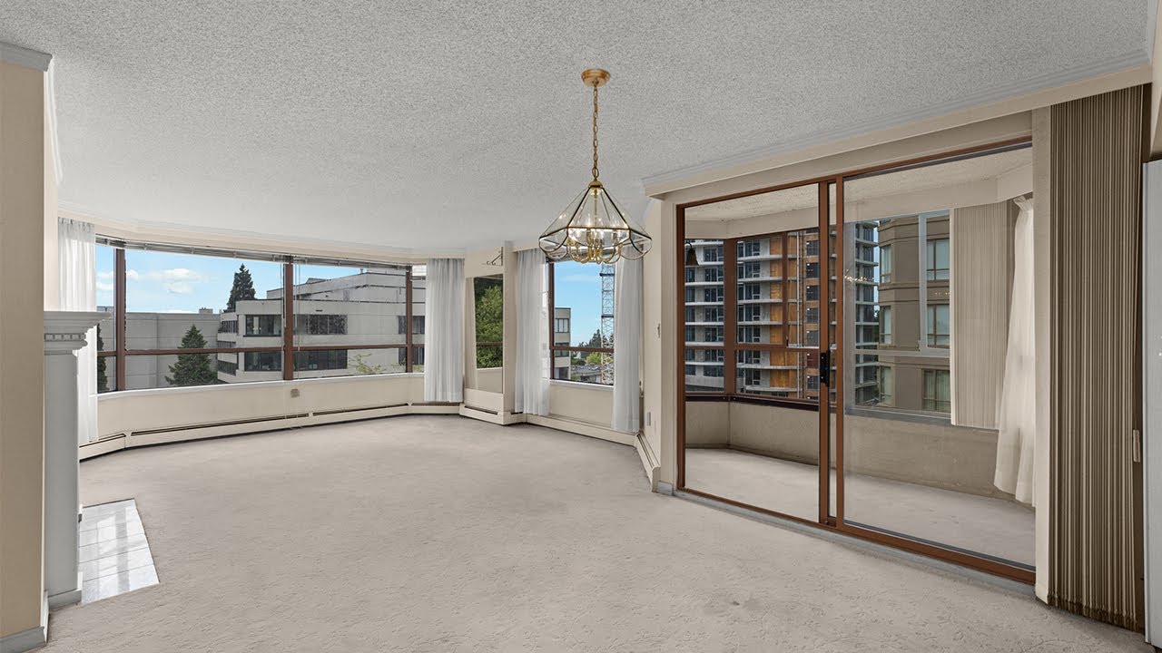 White Rock oversized 1 Bedroom Corner Condo FOR SALE (608 - 15111 Russel Ave) Pacific Terrace