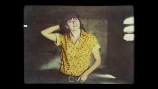 Miniatura del video "Courtney Barnett - Out Of The Woodwork"