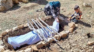 Nomadic cooking in the mountains and heavy rain: the story of Parvaneh and his son Shayan