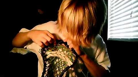 How to string a triangle top string in 6 diamond mesh