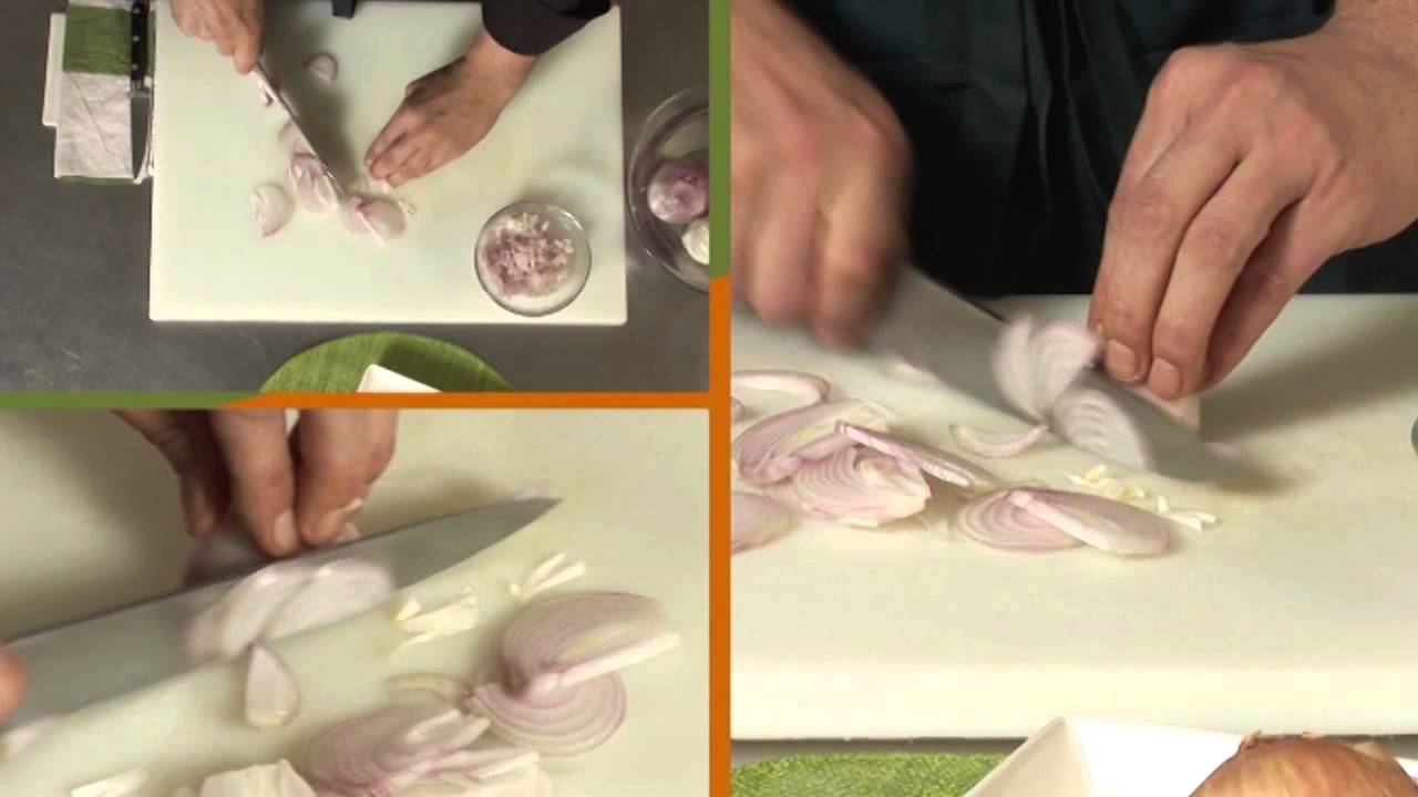 Como cortar una cebolla fácil - cortes de cocina 🧅 #recetasfaciles #, How To Cut An Onion