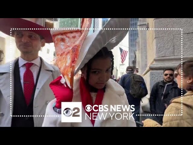 Creativity On Display At New York City S Annual Easter Parade And Bonnet Festival