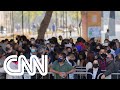 Milhares encaram fila quilométrica por vaga de emprego em São Paulo | JORNAL DA CNN