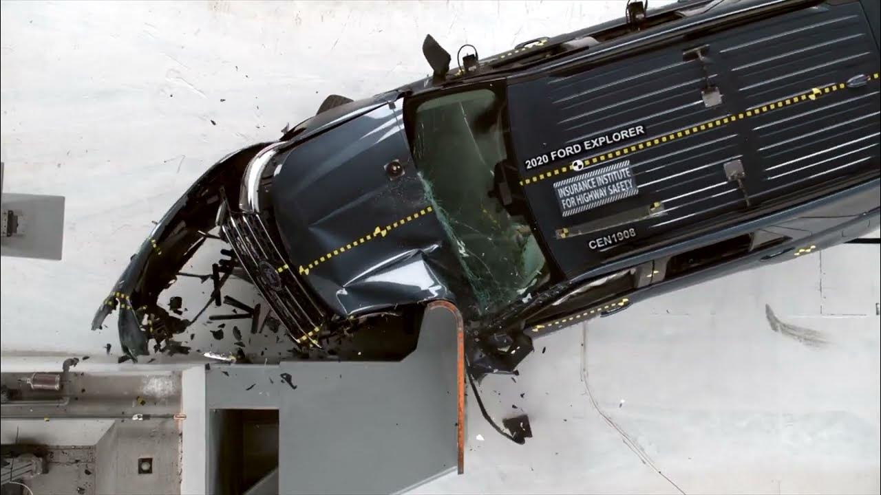 JEEP RENEGADE/ FORD EXPLORER CRASH TEST!!! YouTube