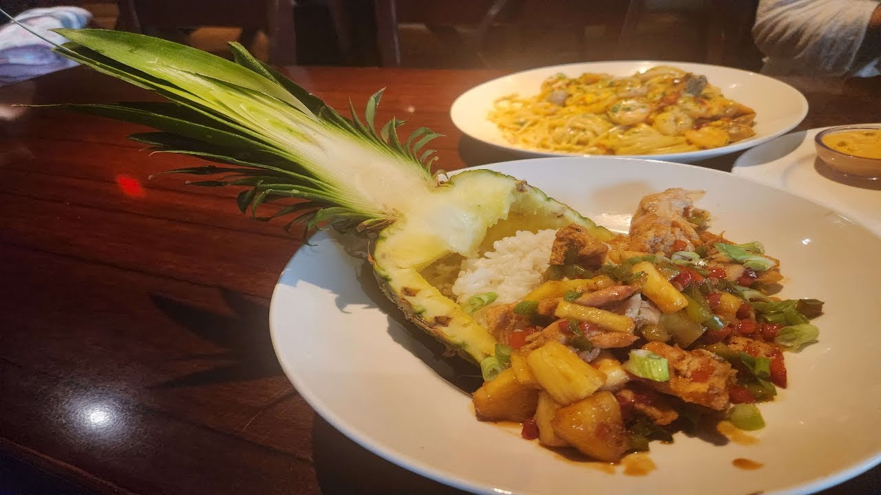 Bahama Breeze in NJ - Try the Pineapple Jerk Chicken 