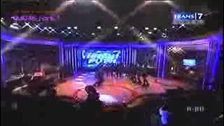 JKT48   Fortune Cookie in Love @ Hitam Putih LIVE TRANS7 2013 08 21   YouTube 240p